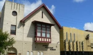 Lire la suite à propos de l’article Le Jewish Holocaust Centre, Mark Zuckerberg, et une réponse au négationnisme