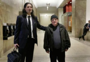 Lire la suite à propos de l’article Les rédacteurs d’un journal de Toronto coupables de négationnisme